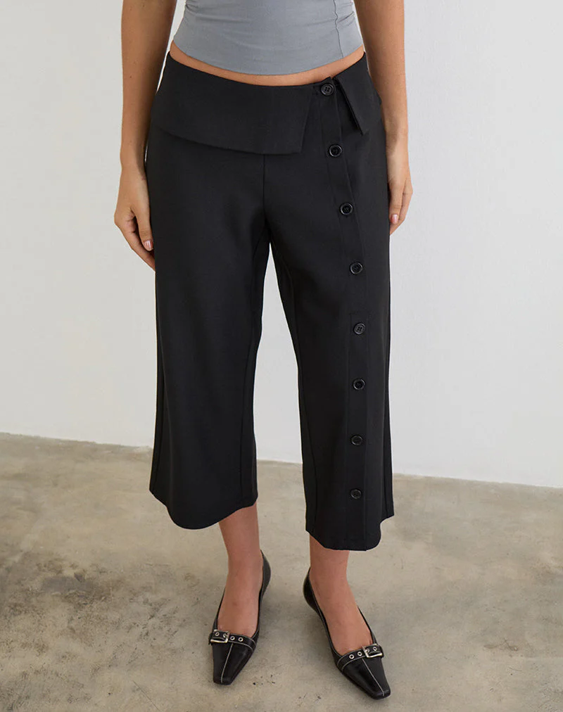 Wamari Capri Trouser in Tailoring Black - Image 2