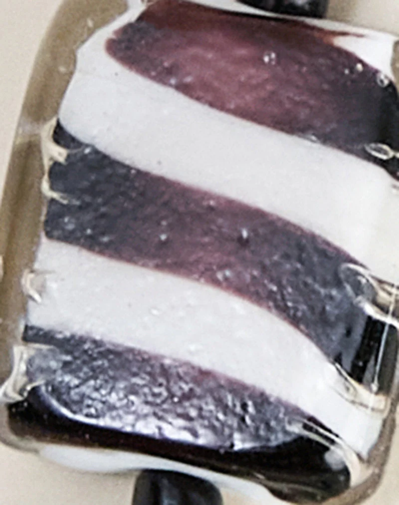 Zebra Glass Beaded Necklace - Image 5